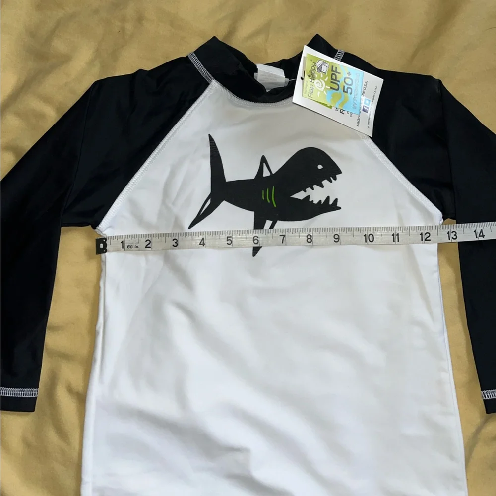 Flap Happy Kids UV 50 NWT Shark Rash Guard Swim Top Size 5